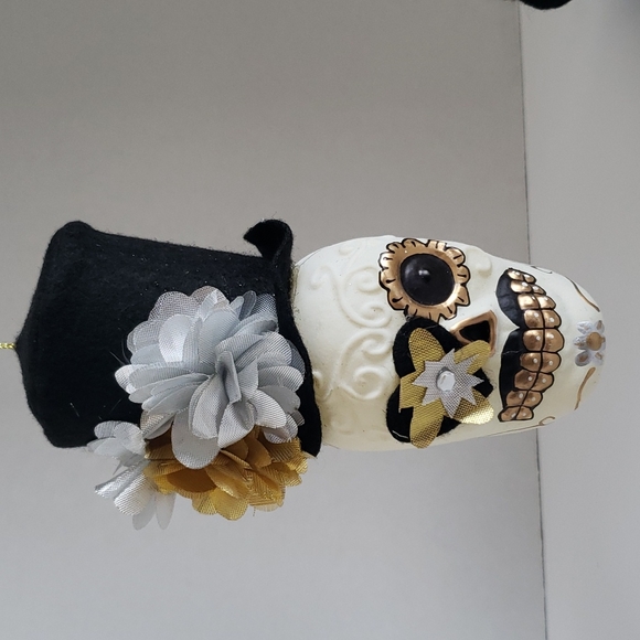 Set of 4 SKULL ornaments 3 little jingle Jack-O-Lanterns  halloween decor - Picture 4 of 12